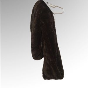 🌷 (3/$25) Lavello Posh Plush Infinity Scarf NWT